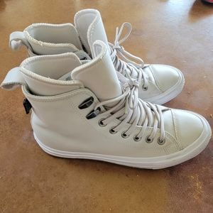 Converse winter shoes